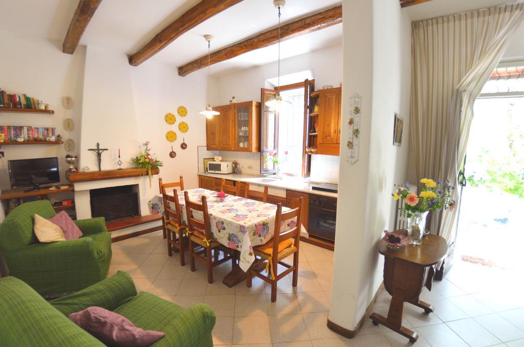 Casa Romana Βιαρέτζιο Εξωτερικό φωτογραφία